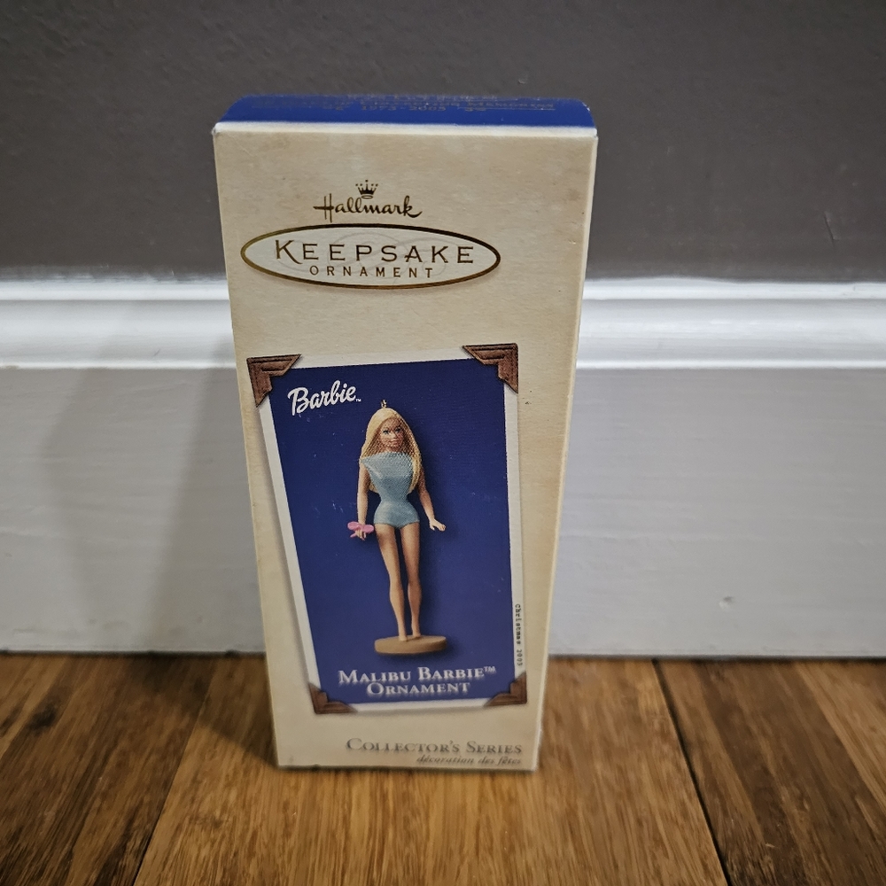 ✨️ New Hallmark KEEPSAKE MALIBU BARBIE 2003 Series #10 Christmas Ornament